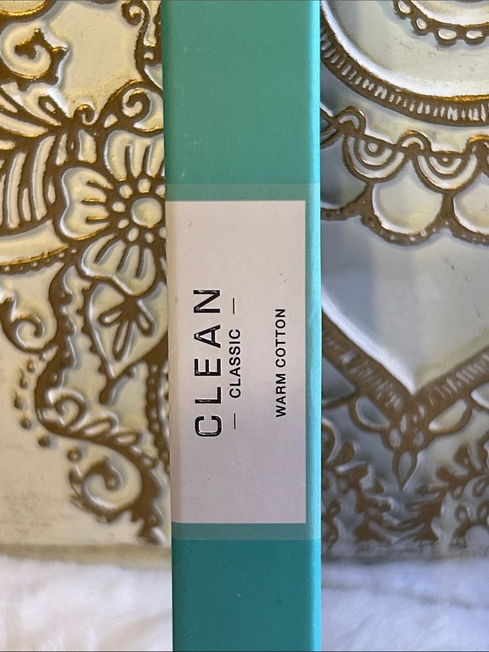 CLEAN Classic Warm Cotton Eau de Parfum Rollerball - Picture 3 of 3